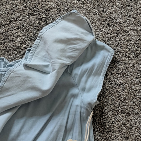 Small off the shoulder dress - Picture 2 of 3